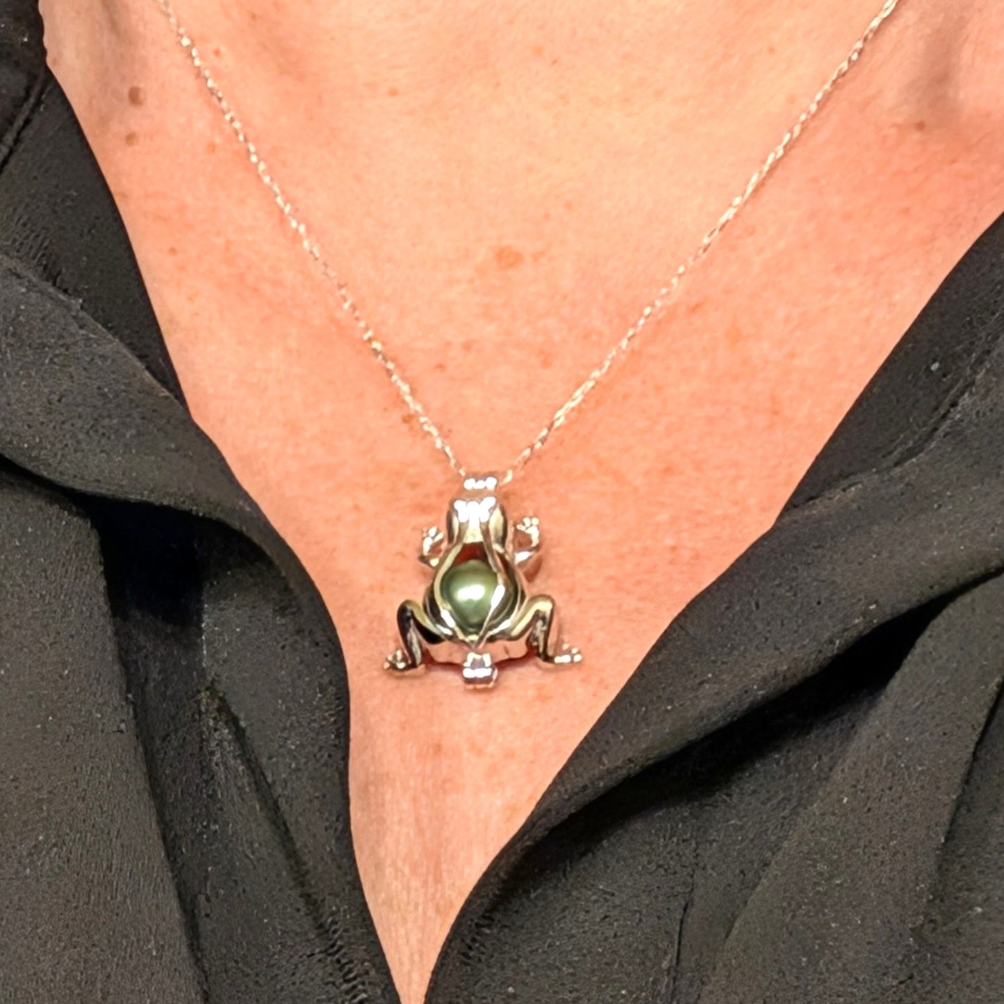Green Tahitian Pearl Sterling Silver Frog Pendant Necklace