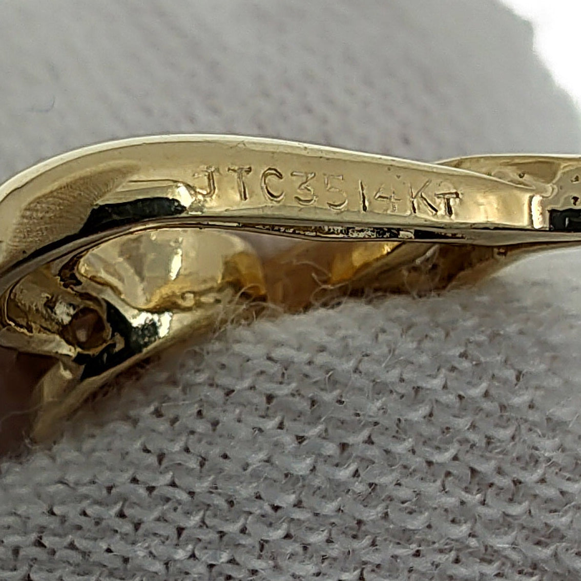 14K Diamond Heart Pendant
